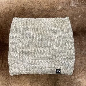 Oakley Neck Warmer